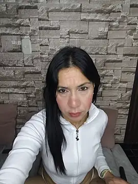 Snapshot of Camillemonroe_ chatting on July 26, 7:59 am Camillemonroe online show from July 26, 7:59 am
