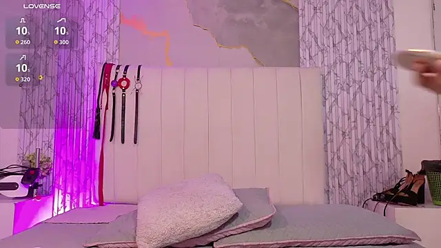 LorenaDuval online show from June 4, 6:58 pm