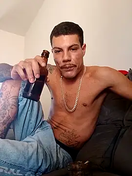 Snapshot of roludo00177 chatting on March 21, 6:00 pm roludo00177 online show from March 21, 6:00 pm