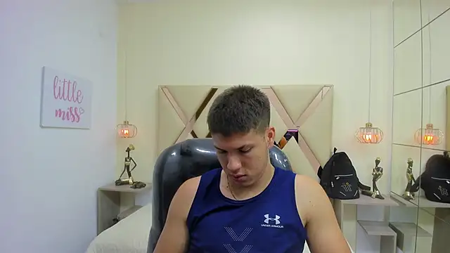 AlessandroFranco online show from May 29, 1:53 pm