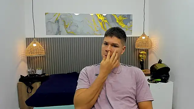AlessandroFranco online show from July 11, 12:30 pm