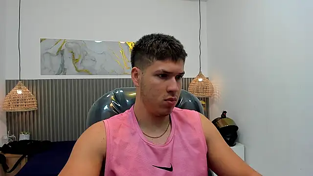 AlessandroFranco online show from July 16, 12:44 pm