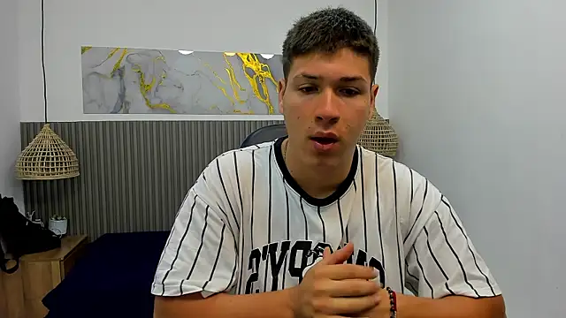 AlessandroFranco online show from July 21, 12:29 pm