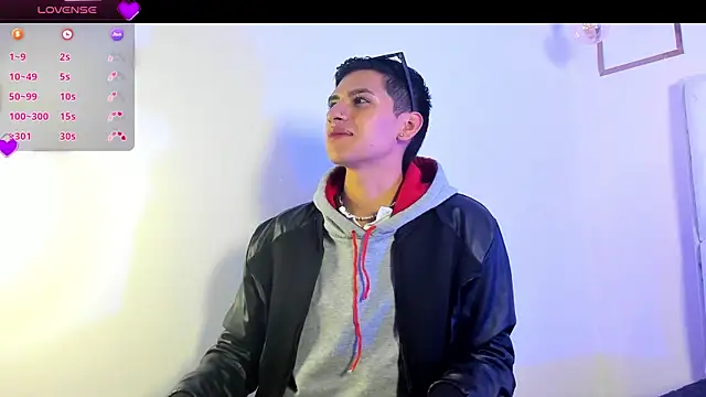 AlexStonne online show from March 25, 1:17 pm