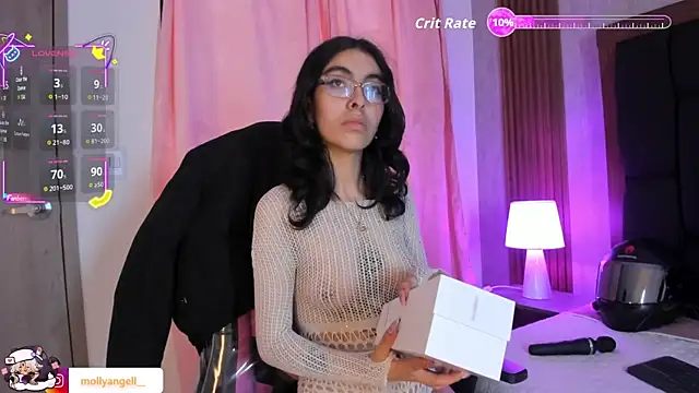 Molly A online show from April 28, 3:39 pm