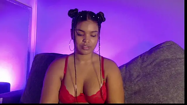 ZoeyMonroe  online show from June 13, 12:36 pm