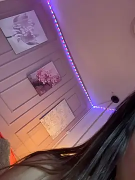 Snapshot of zoe__baker chatting on April 13, 2:22 pm zoe baker online show from April 13, 2:22 pm