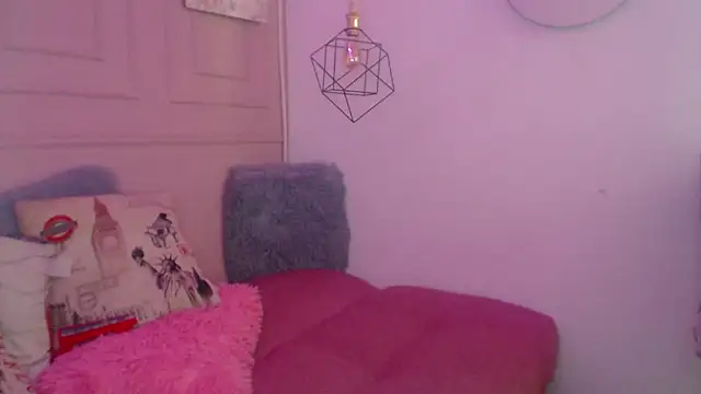 Snapshot of zoe__baker chatting on April 30, 4:02 pm zoe baker online show from April 30, 4:02 pm