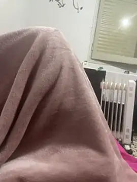 Snapshot of LeiAaron9810 chatting on March 11, 1:33 am LeiAaron9810 online show from March 11, 1:33 am