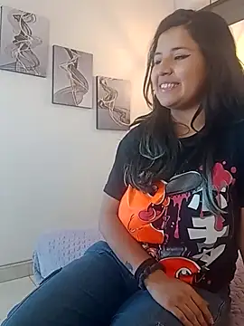 Liily Foxxy online show from May 25, 12:00 pm