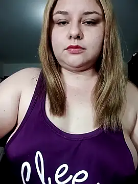 jennyyhottt online show from April 14, 6:36 pm