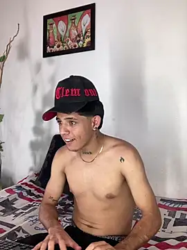 Snapshot of Dark_devil_7777 chatting on March 26, 5:40 pm Dark devil 7777 online show from March 26, 5:40 pm