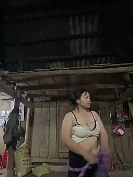 Snapshot of Herbe_01 chatting on March 27, 11:21 am Herbe 01 online show from March 27, 11:21 am