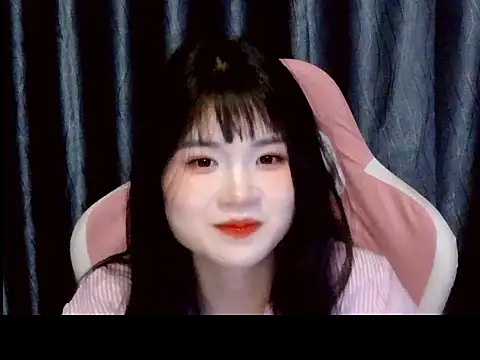 Snapshot of Cum-withyou chatting on March 21, 9:03 am Cum-withyou online show from March 21, 9:03 am