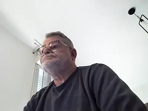 Snapshot of oura chatting on March 21, 8:30 am oura online show from March 21, 8:30 am