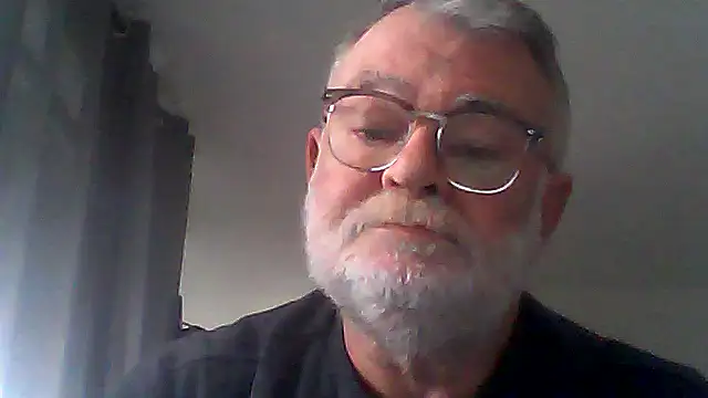 Snapshot of oura chatting on March 27, 8:26 am oura online show from March 27, 8:26 am