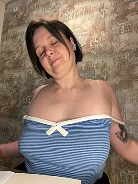 HubbaBaby online show from June 12, 8:08 pm