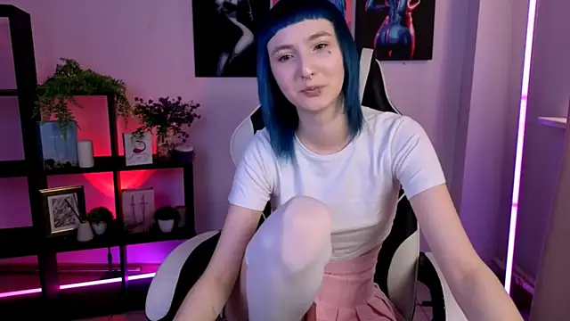 Snapshot of IrisPowder chatting on March 17, 9:12 am IrisPowder online show from March 17, 9:12 am