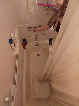 NicolePearl online show from March 19, 1:09 am