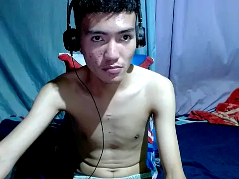 Snapshot of zailouie chatting on March 11, 12:00 pm zailouie online show from March 11, 12:00 pm