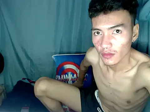 Snapshot of zailouie chatting on March 12, 2:56 pm zailouie online show from March 12, 2:56 pm