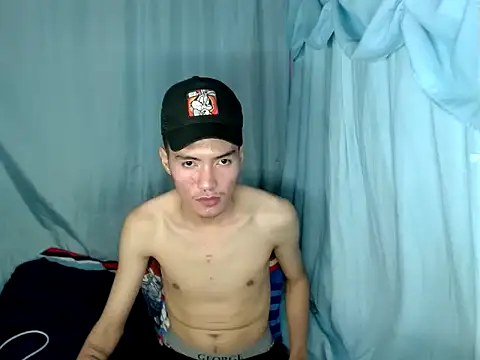 Snapshot of zailouie chatting on March 14, 4:12 pm zailouie online show from March 14, 4:12 pm