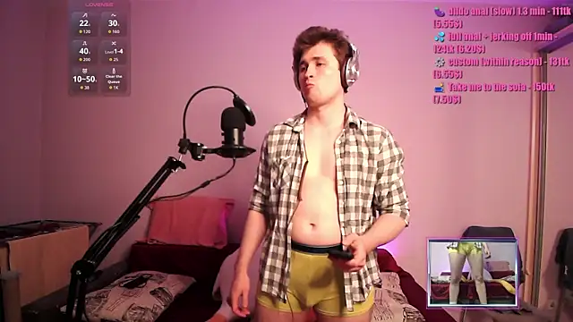 Snapshot of SweatyJay chatting on March 30, 7:26 pm SweatyJay online show from March 30, 7:26 pm