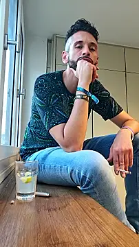 Snapshot of public_streamer chatting on March 15, 6:19 am public streamer online show from March 15, 6:19 am