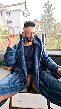 Snapshot of public_streamer chatting on March 25, 9:59 am public streamer online show from March 25, 9:59 am