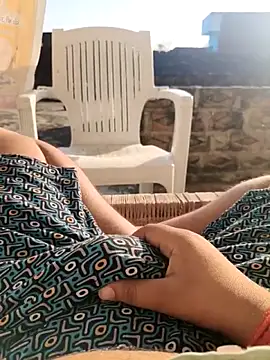 Snapshot of Desii_rockstarr chatting on March 21, 2:05 am Desii rockstarr online show from March 21, 2:05 am