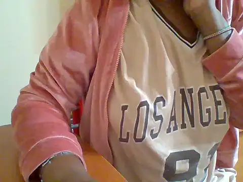 Snapshot of melaninebony2 chatting on March 19, 3:10 am melaninebony2 online show from March 19, 3:10 am