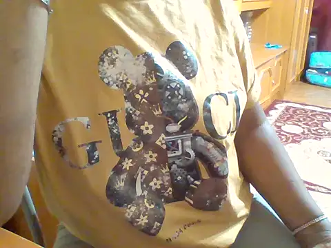 Snapshot of melaninebony2 chatting on March 21, 8:19 am melaninebony2 online show from March 21, 8:19 am