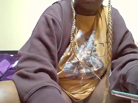 Snapshot of melaninebony2 chatting on April 26, 5:21 pm melaninebony2 online show from April 26, 5:21 pm