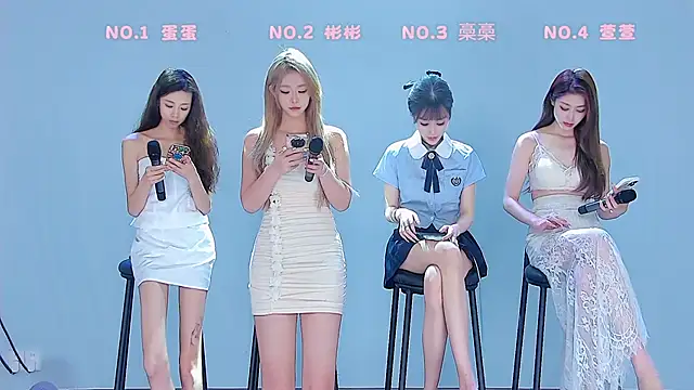 Snapshot of Fox_815 chatting on March 26, 12:22 pm Fox 815 online show from March 26, 12:22 pm