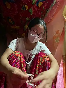 Snapshot of Nana-cute- chatting on March 27, 12:49 pm Nana-cute- online show from March 27, 12:49 pm