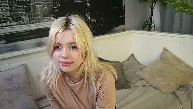 Snapshot of FlexiCassie chatting on March 14, 11:10 pm FlexiCassie online show from March 14, 11:10 pm