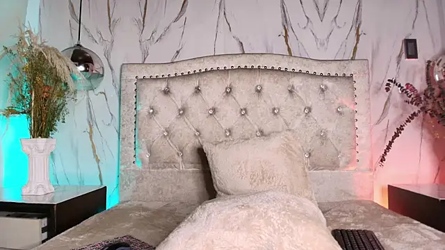 Snapshot of Lickpink1 chatting on March 25, 3:34 am Lickpink1 online show from March 25, 3:34 am