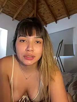 Snapshot of miicbebita chatting on June 5, 4:13 pm miicbebita online show from June 5, 4:13 pm