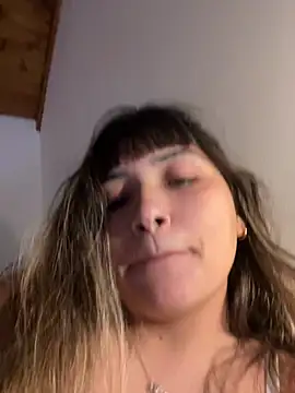 Snapshot of miicbebita chatting on June 10, 5:56 pm miicbebita online show from June 10, 5:56 pm