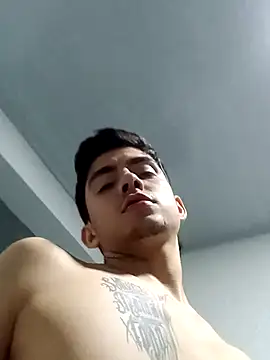 Pupydogg online show from April 2, 9:45 pm