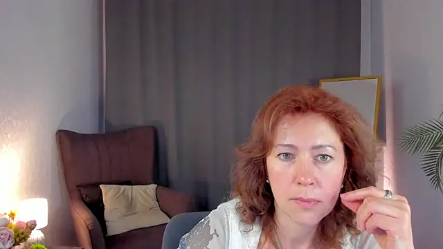 Snapshot of LeticiaRomano chatting on March 21, 12:21 pm LeticiaRomano online show from March 21, 12:21 pm