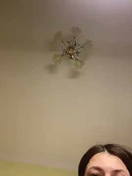 Snapshot of Cutee_Erika chatting on March 24, 4:12 pm Cutee Erika online show from March 24, 4:12 pm