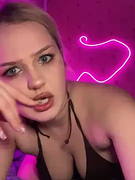 Snapshot of keeeessyyy chatting on March 25, 12:33 pm keeeessyyy online show from March 25, 12:33 pm