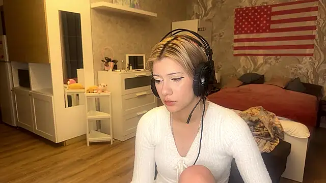 annie1handsome online show from March 20, 6:02 pm