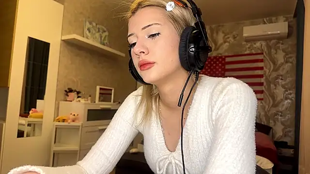 annie1handsome online show from March 23, 4:11 pm