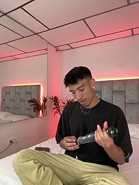 Snapshot of AndyRush__ chatting on March 15, 4:07 am AndyRush online show from March 15, 4:07 am