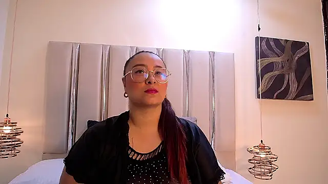 KiaraVelvett  online show from March 21, 2:16 am