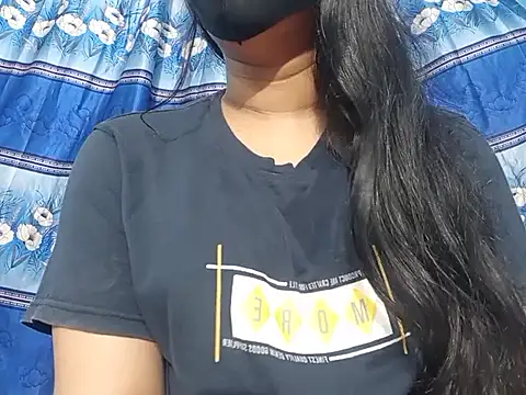 Snapshot of Emma_4433 chatting on March 10, 7:41 pm Emma 4433 online show from March 10, 7:41 pm