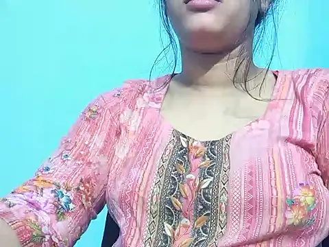 Snapshot of Emma_4433 chatting on March 23, 6:01 pm Emma 4433 online show from March 23, 6:01 pm