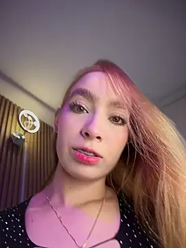 Snapshot of Isabella_gaviria chatting on March 28, 2:00 am Isabella gaviria online show from March 28, 2:00 am